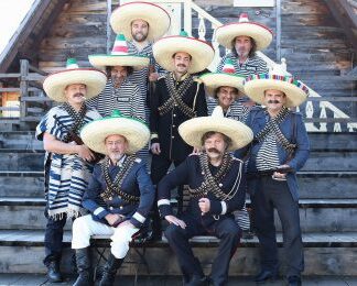 Emir Kusturica & The No Smoking Orchestra