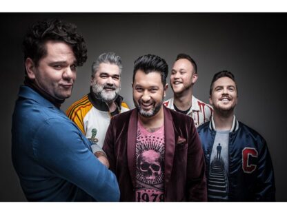 MAGNA CUM LAUDE koncert Sztárvendég: Karácsony János James