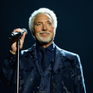 TOM JONES/ ELMARAD!!